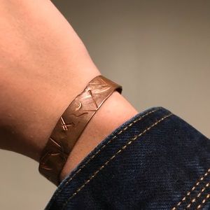 SOLD - CHECK OUT MY CLOSET